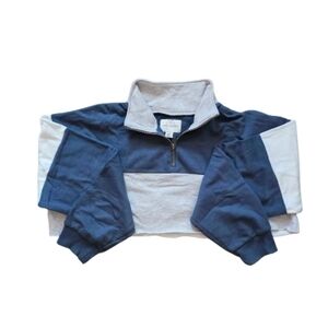 American Eagle Outfitters Blue and White Crop Top